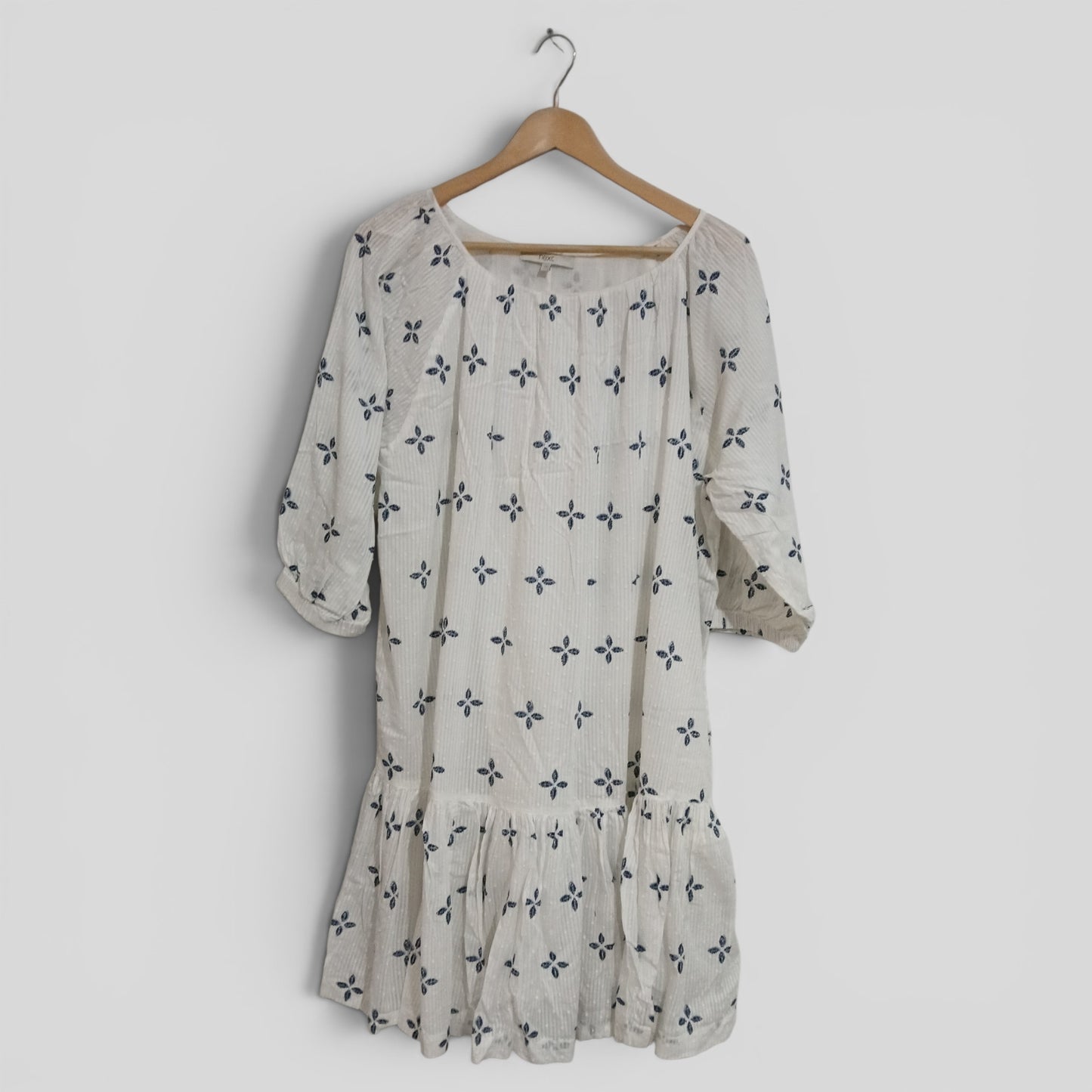 (18) Next | Dress