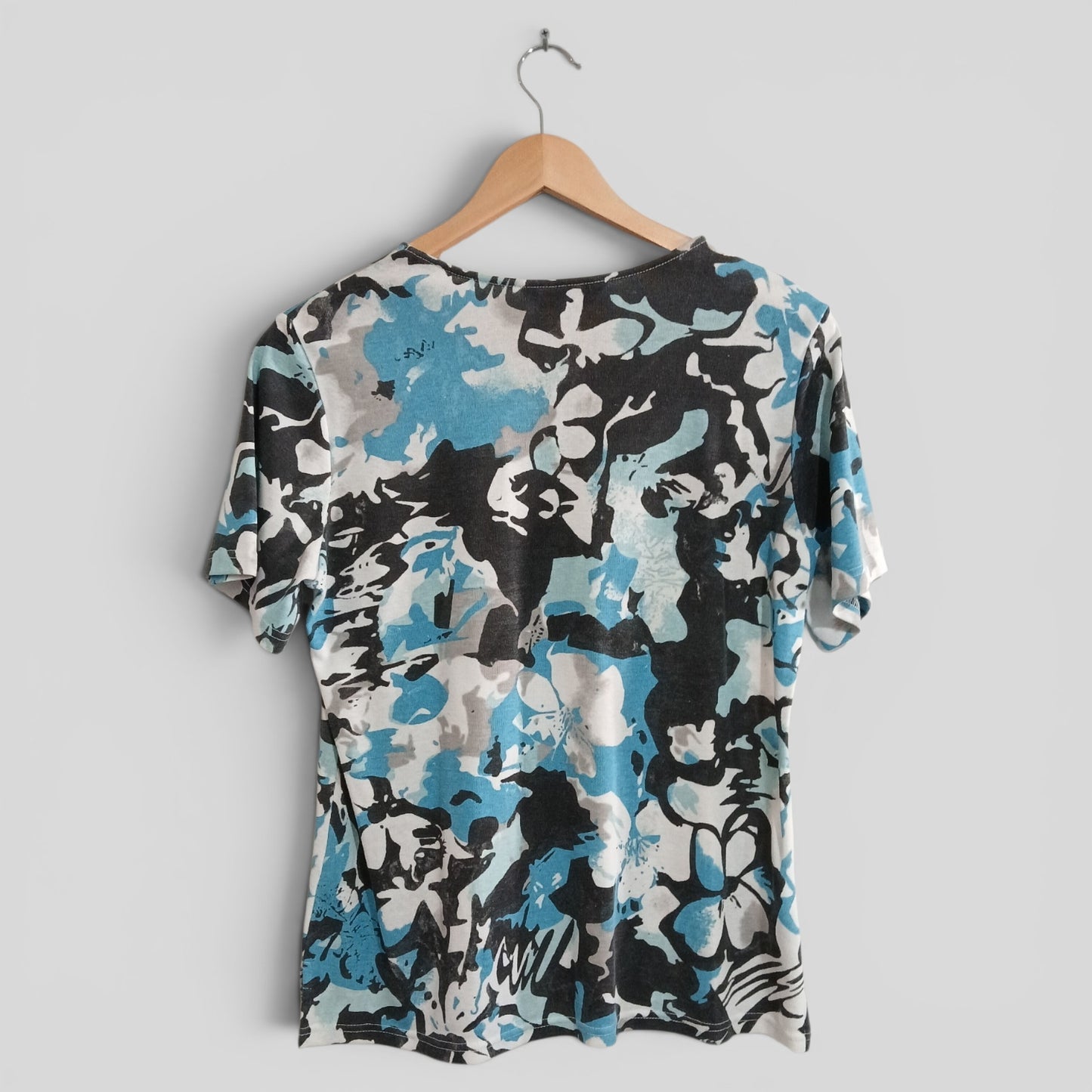 (L) Noni B | Blue Floral Tee