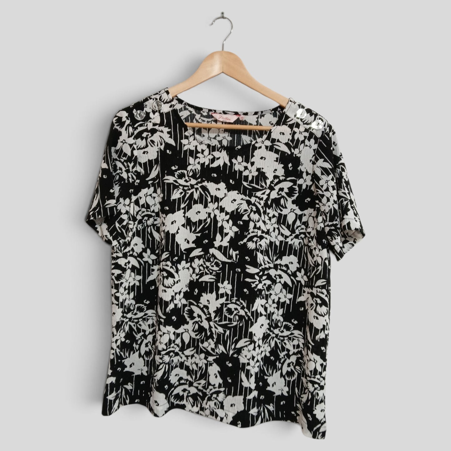 (12) Millers | BW Floral Print Blouse