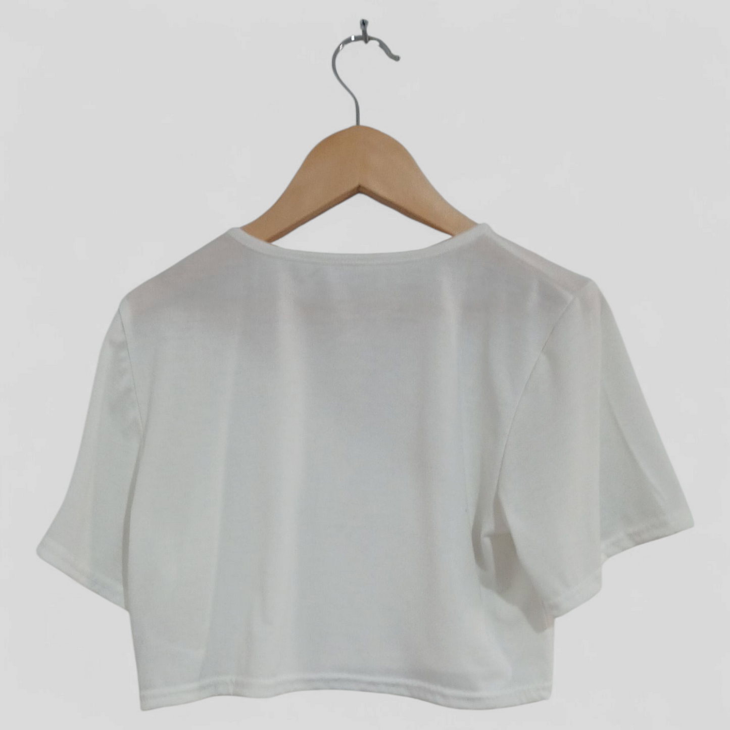 (12) Boohoo | White Crop Tee
