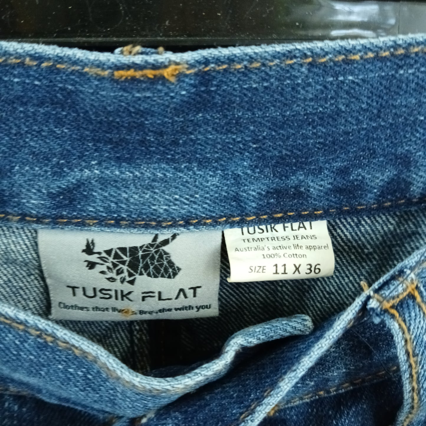 (11x36) Tusik Flat Jeans