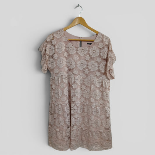 (XL) Pink Lace Dress