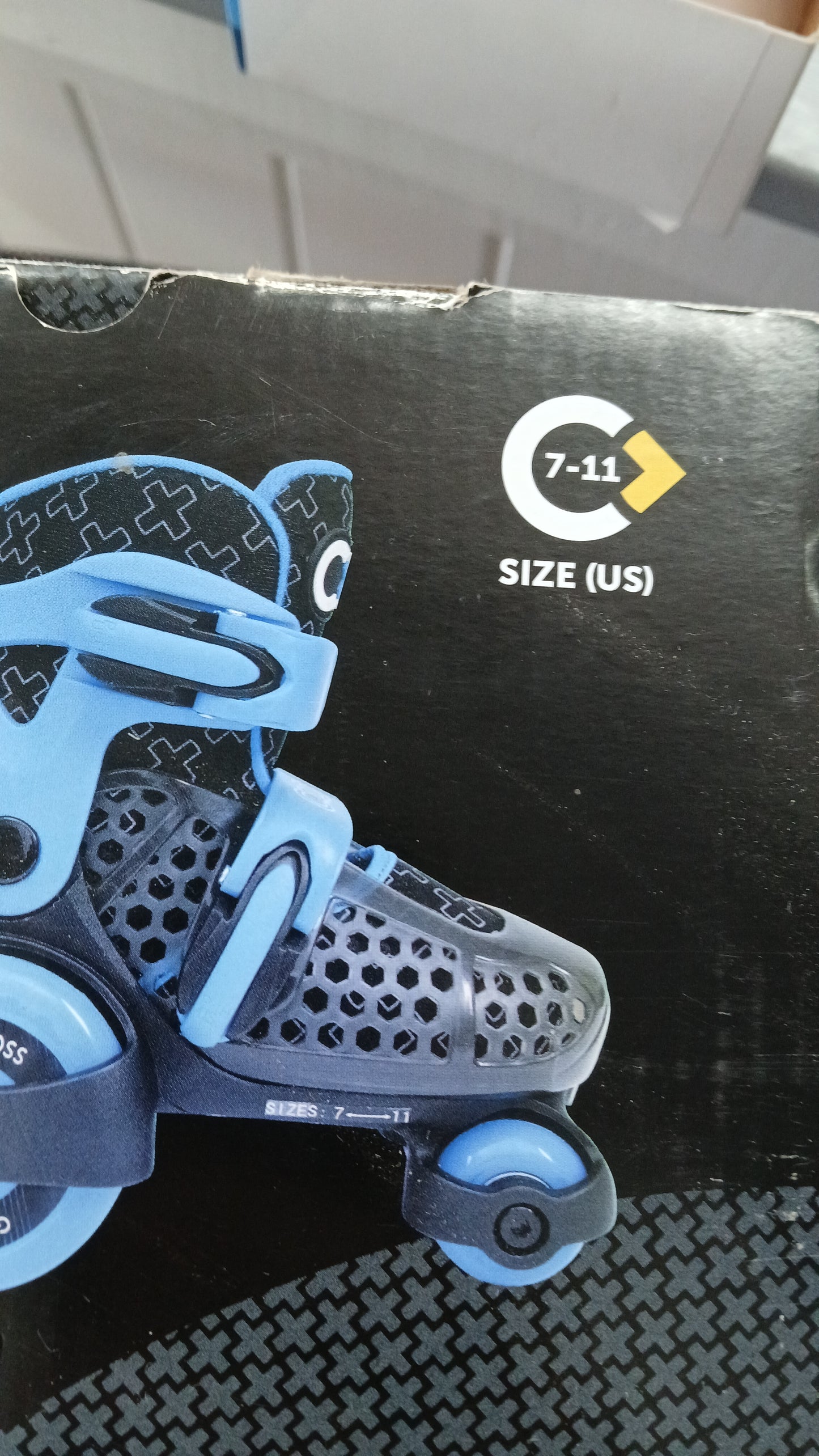 (7-11JNR) Adjustable Roller Skates