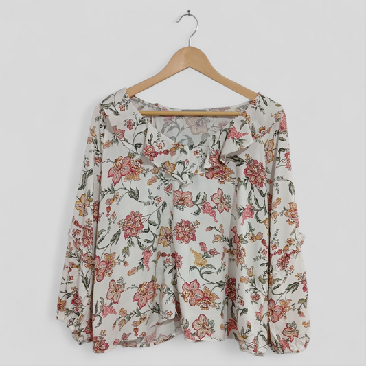 (16) Katies | L/S Floral Blouse