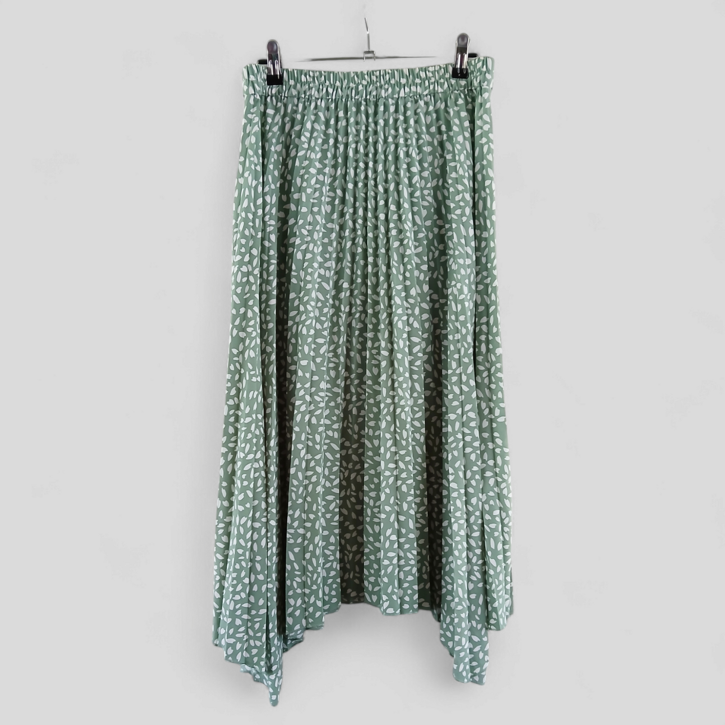 (12) Dotti Green White Dot patterned Maxi Skirt