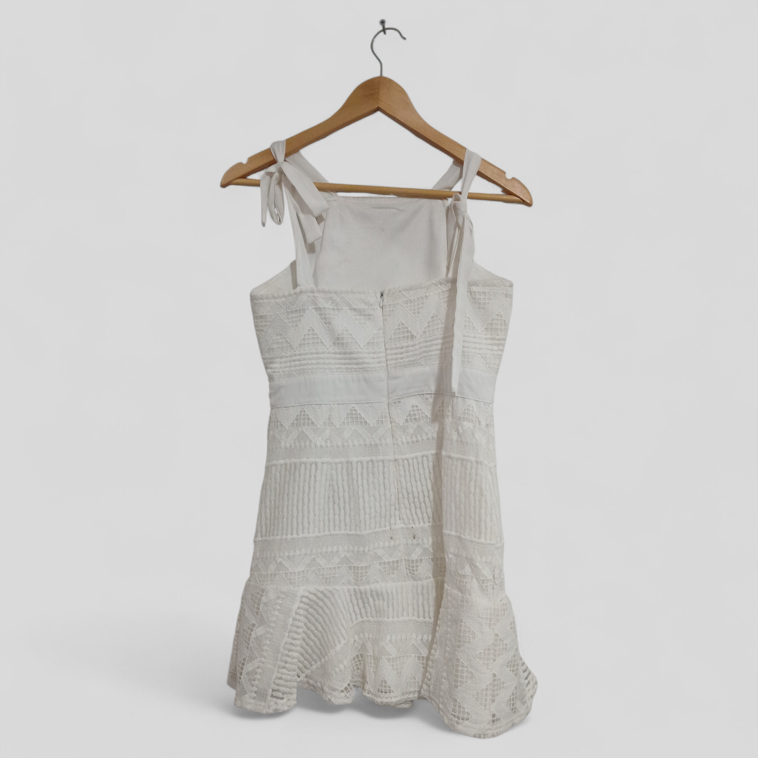 Image of (8) YOINS | White Lace Dress