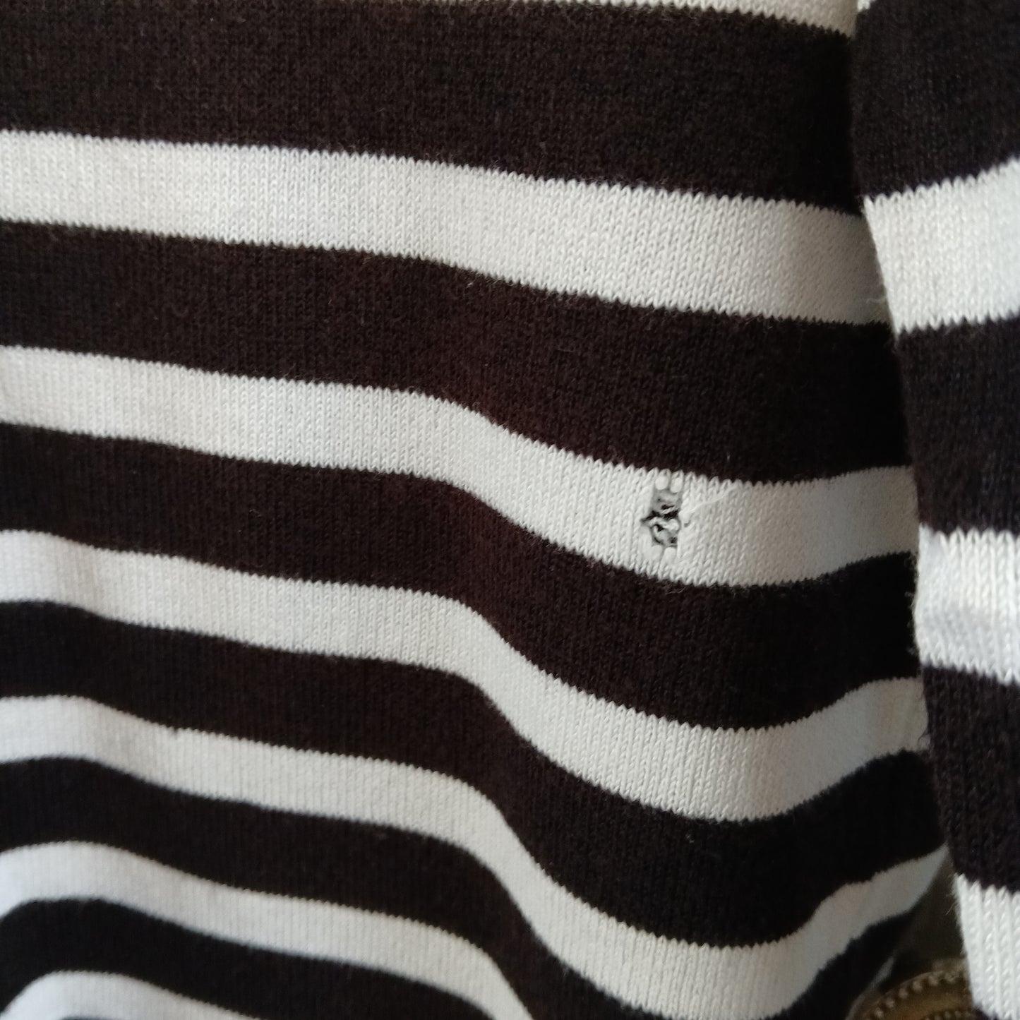 (S) Striped Knit pull over