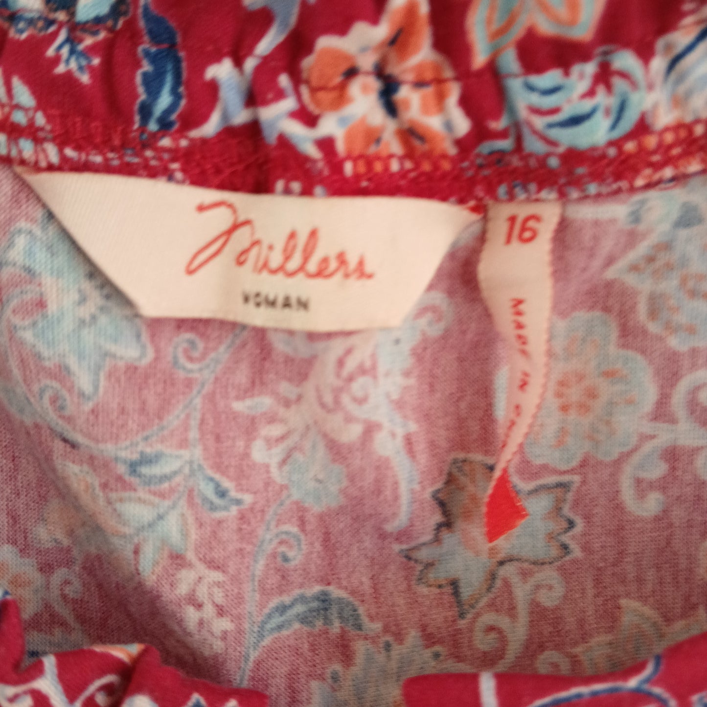 (16) Millers Red Floral Patterened Blouse