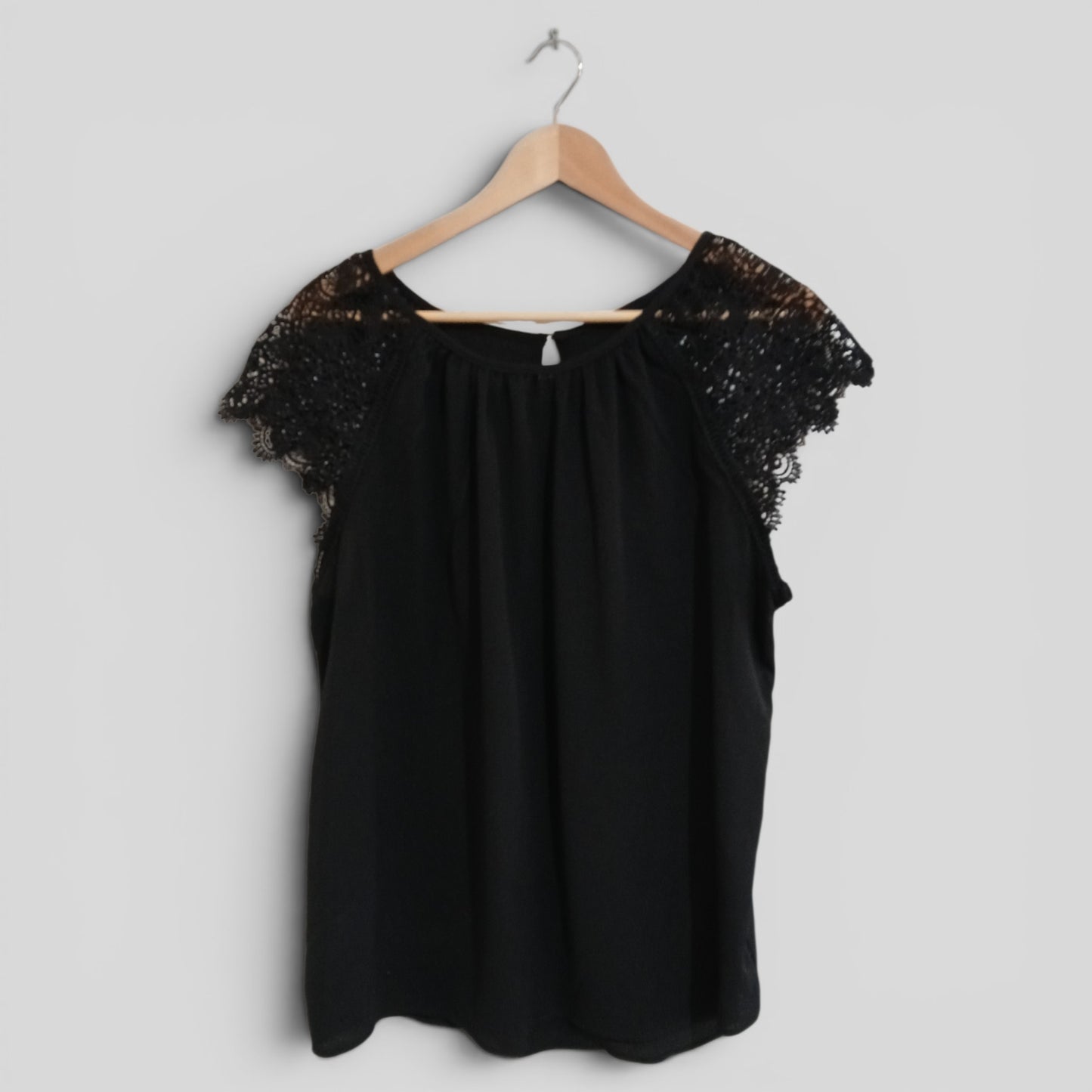 (18) Atmos & Here | Black Blouse