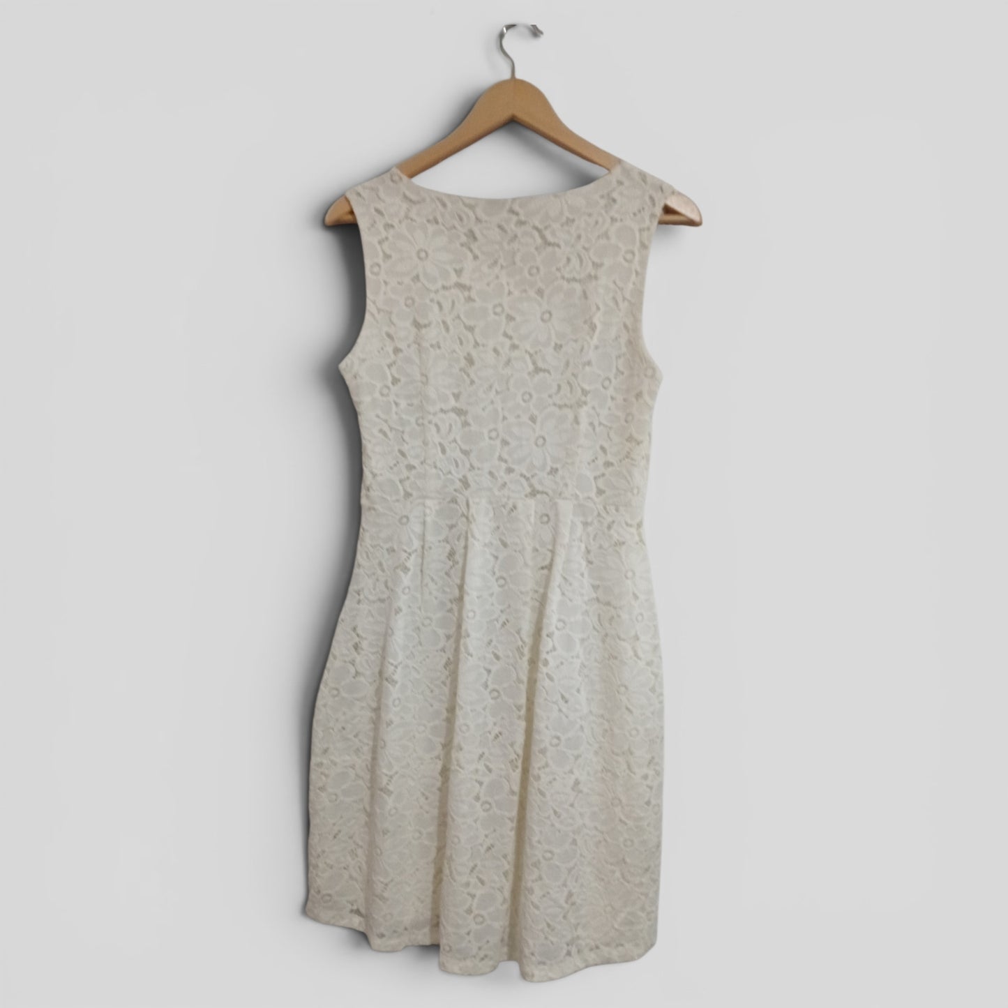 (12) Capture | White Dress