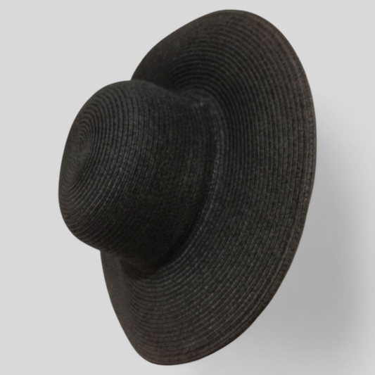 (57) Kooringal | Black hat