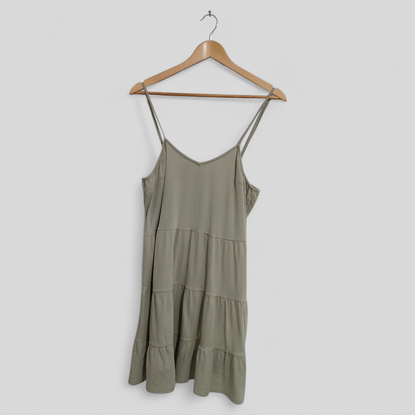 (14) Thanne | Green Dress