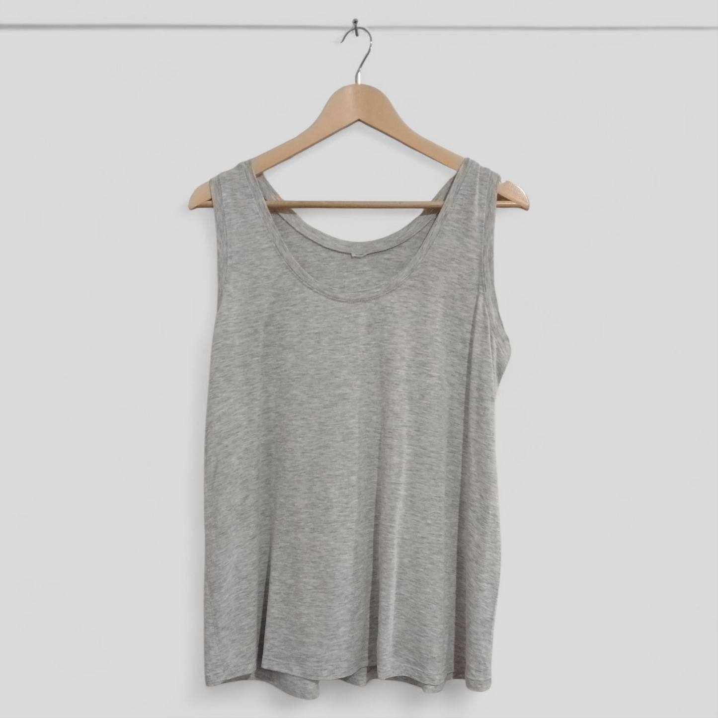 (L) Grey Singlet