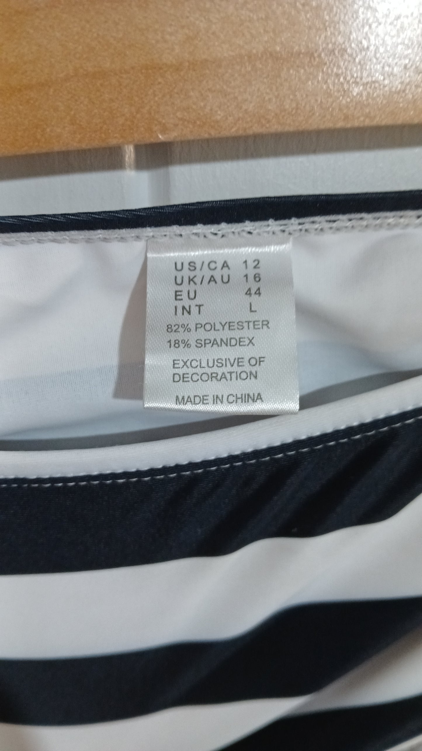 (16) Striped Bikini Bottoms
