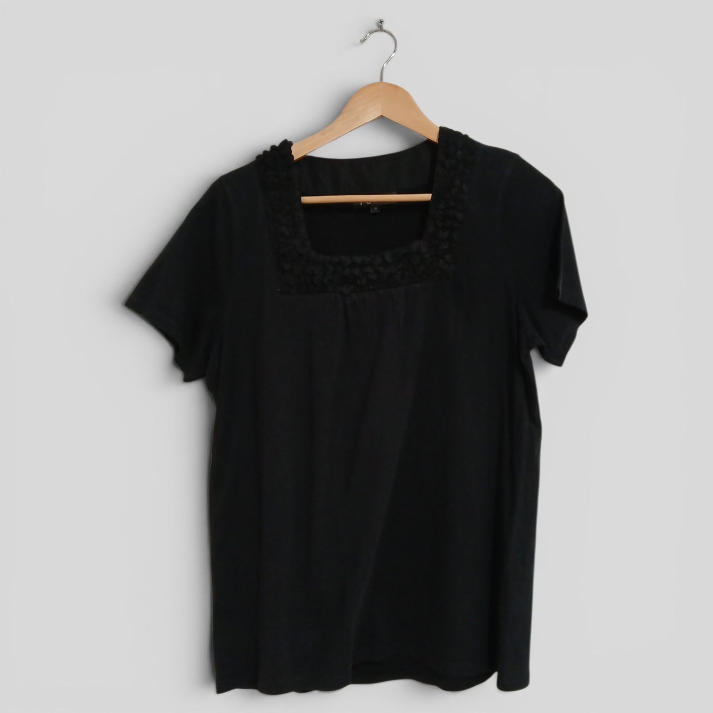 (M) Jump | Black Square Neck Blouse