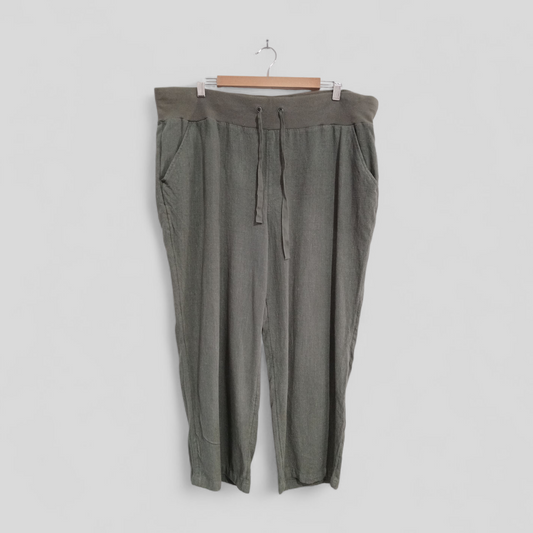 (18) Regatta Curve | Green Pants