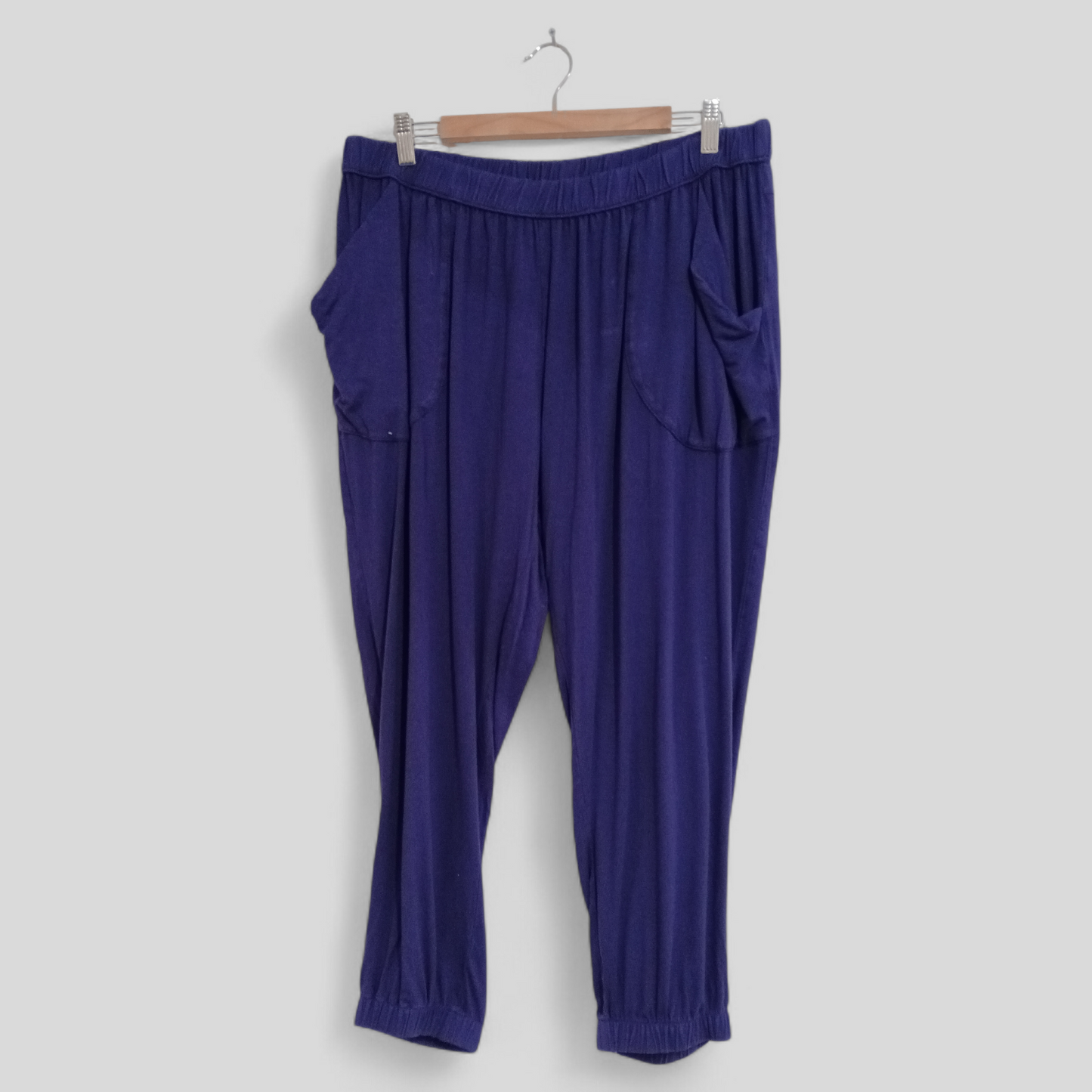 (18) Evans | Blue Pants