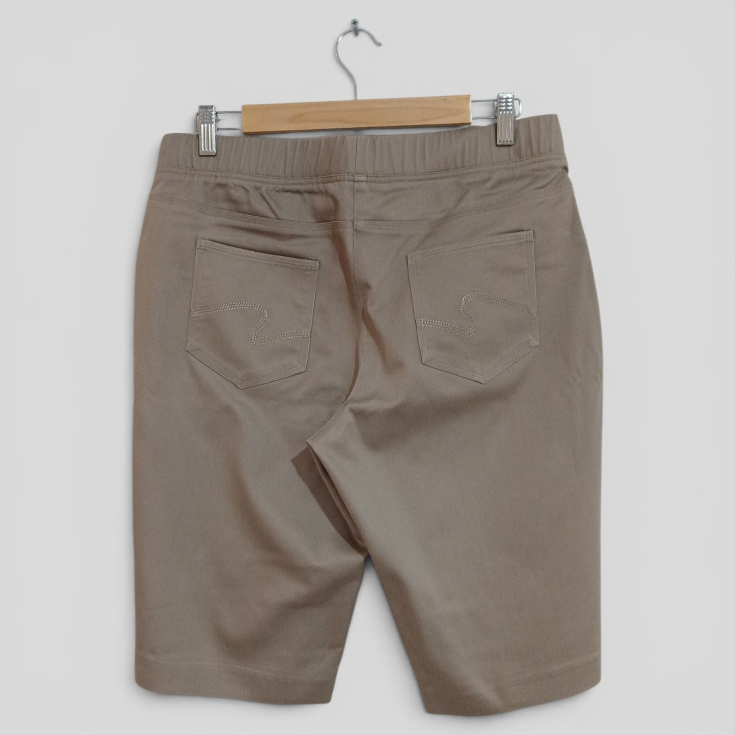 (12) W Lane | Beige Shorts