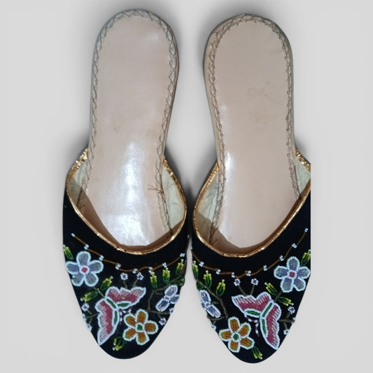 (38-39) Embroidered Slides