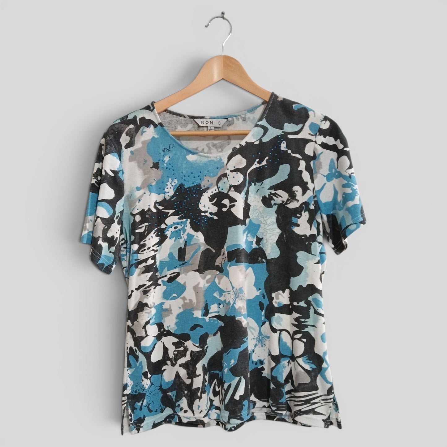 (L) Noni B | Blue Floral Tee
