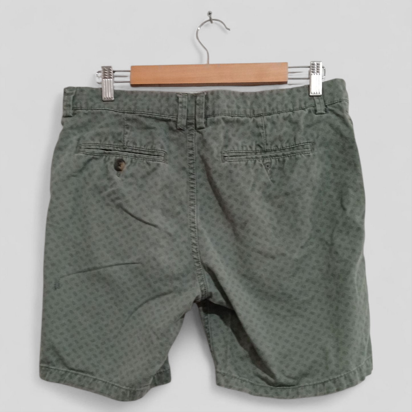 (32) Target | Shorts