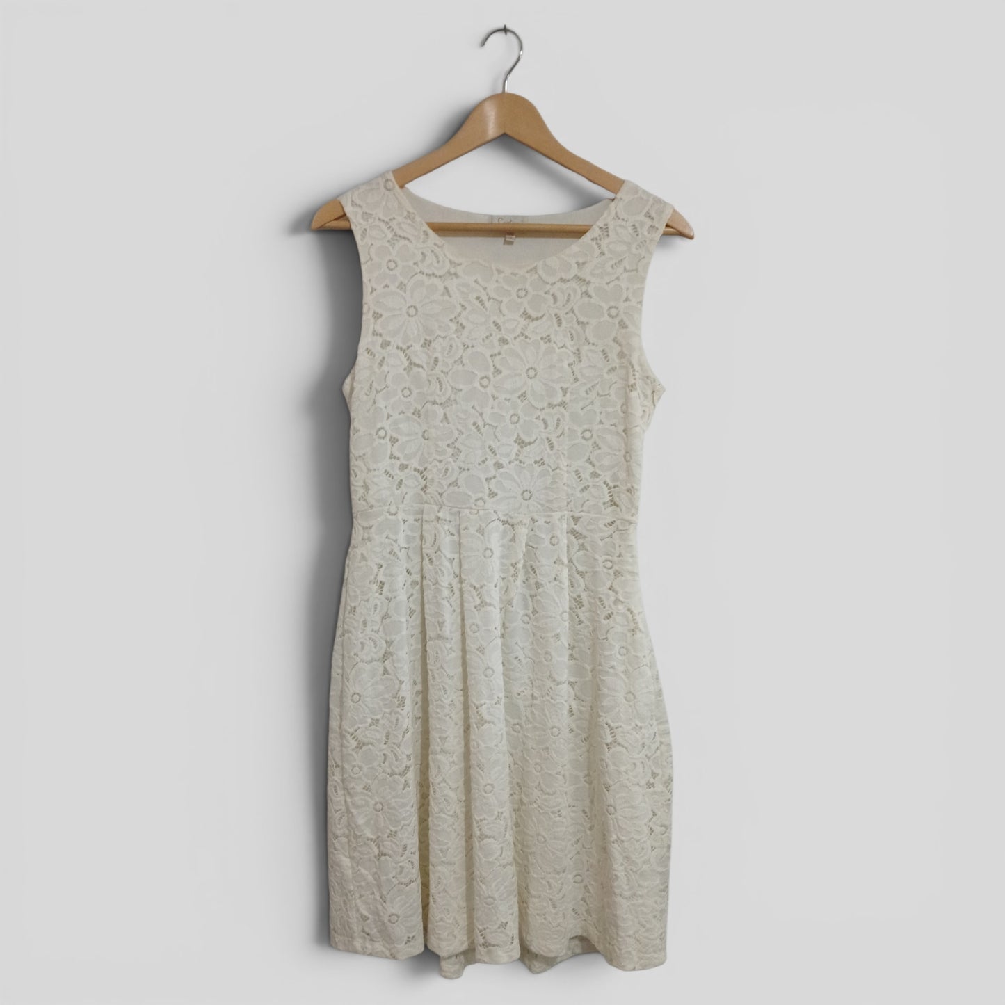 (12) Capture | White Dress