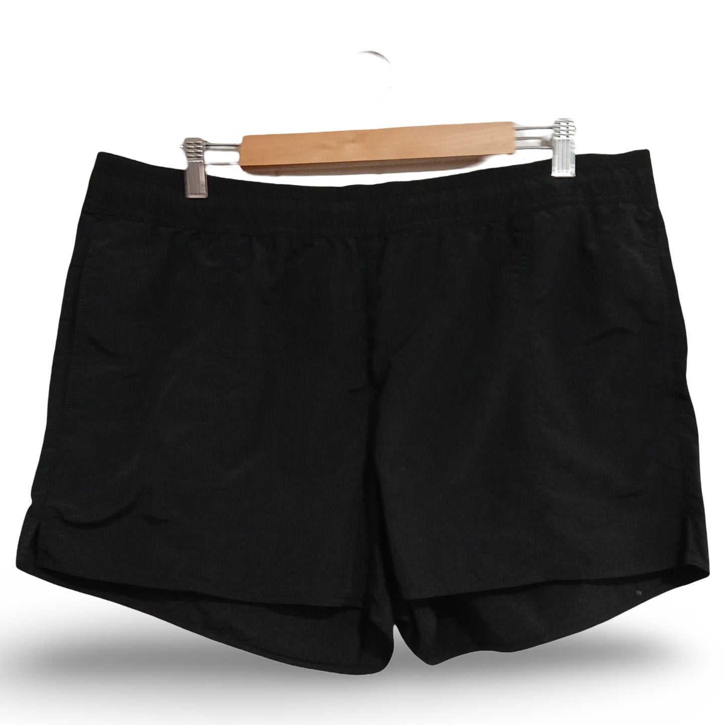(18) Target | Black Shorts