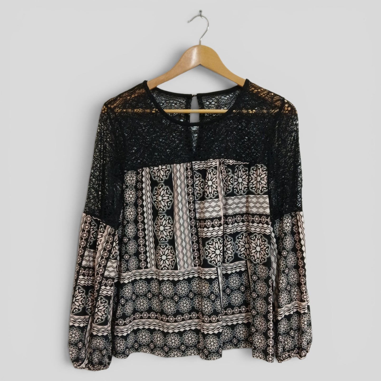 (10) Lace Shoulder LS Blouse