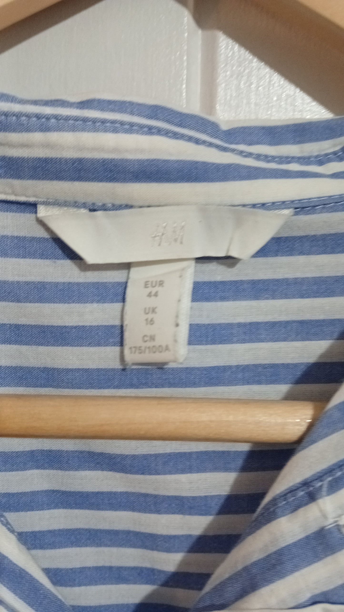 (16) H&M | Striped LS Shirt