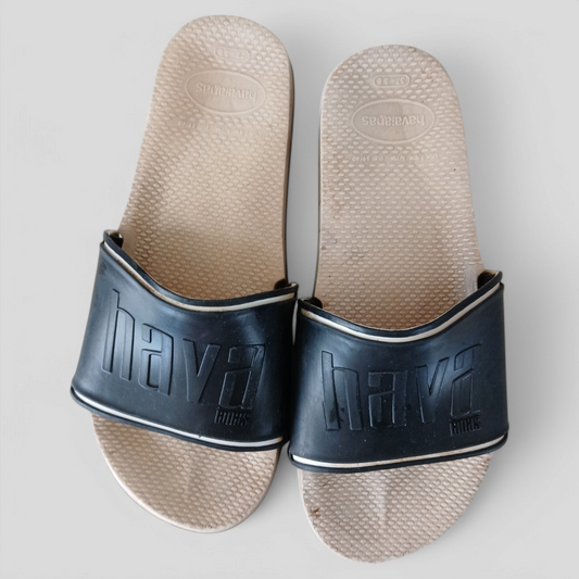 (37-38) Havaianas Slides