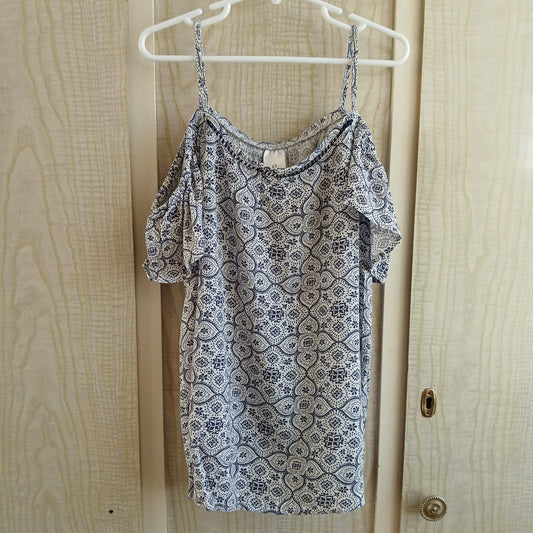 (12 kids) Blue Patterned blouse