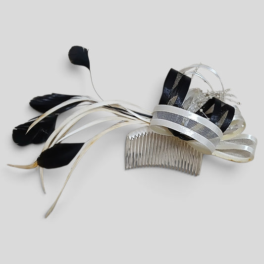 Hair Comb Fascinator White Black