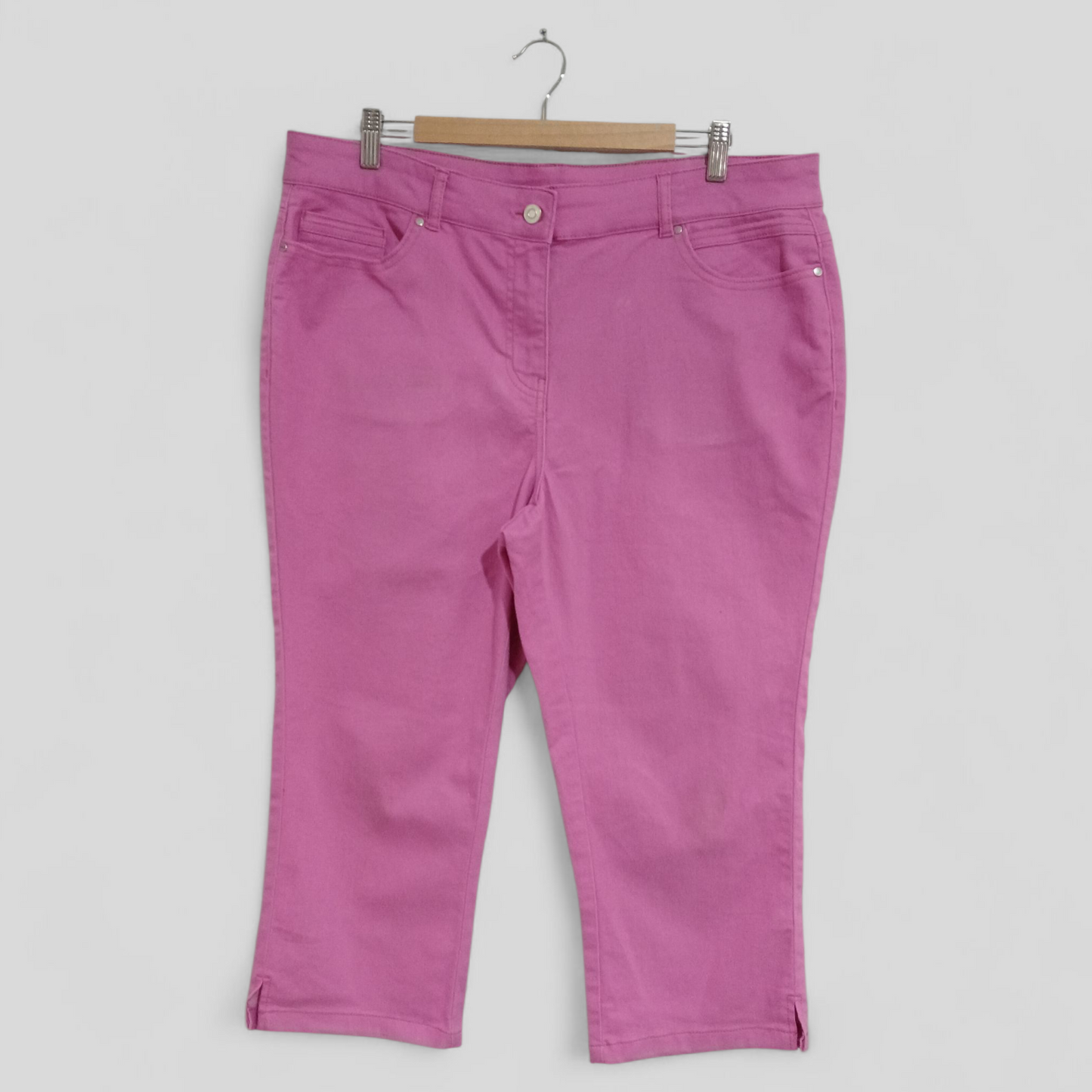 (16) Millers | Pink Capris