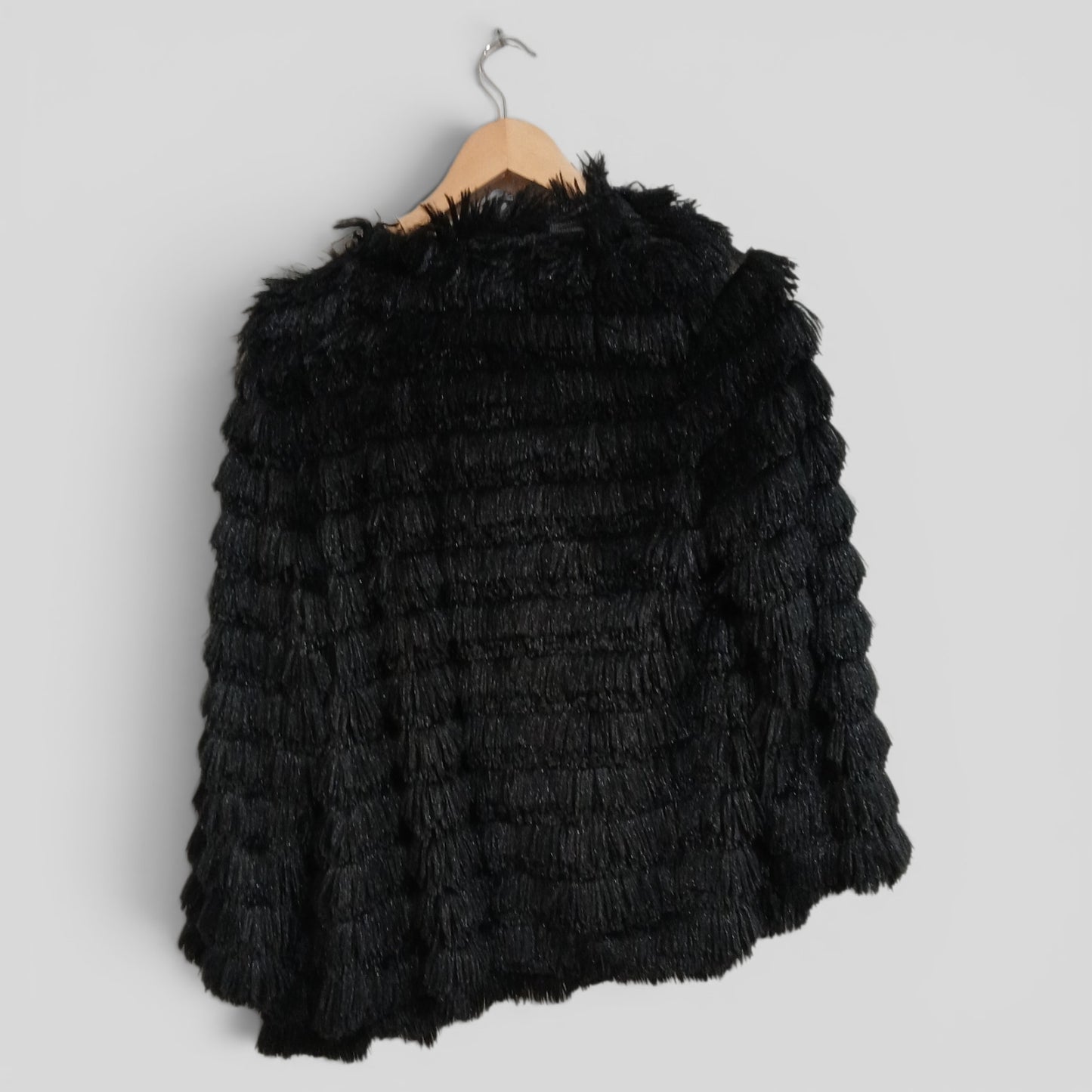 (L) Black Fluffy Fringed Jacket