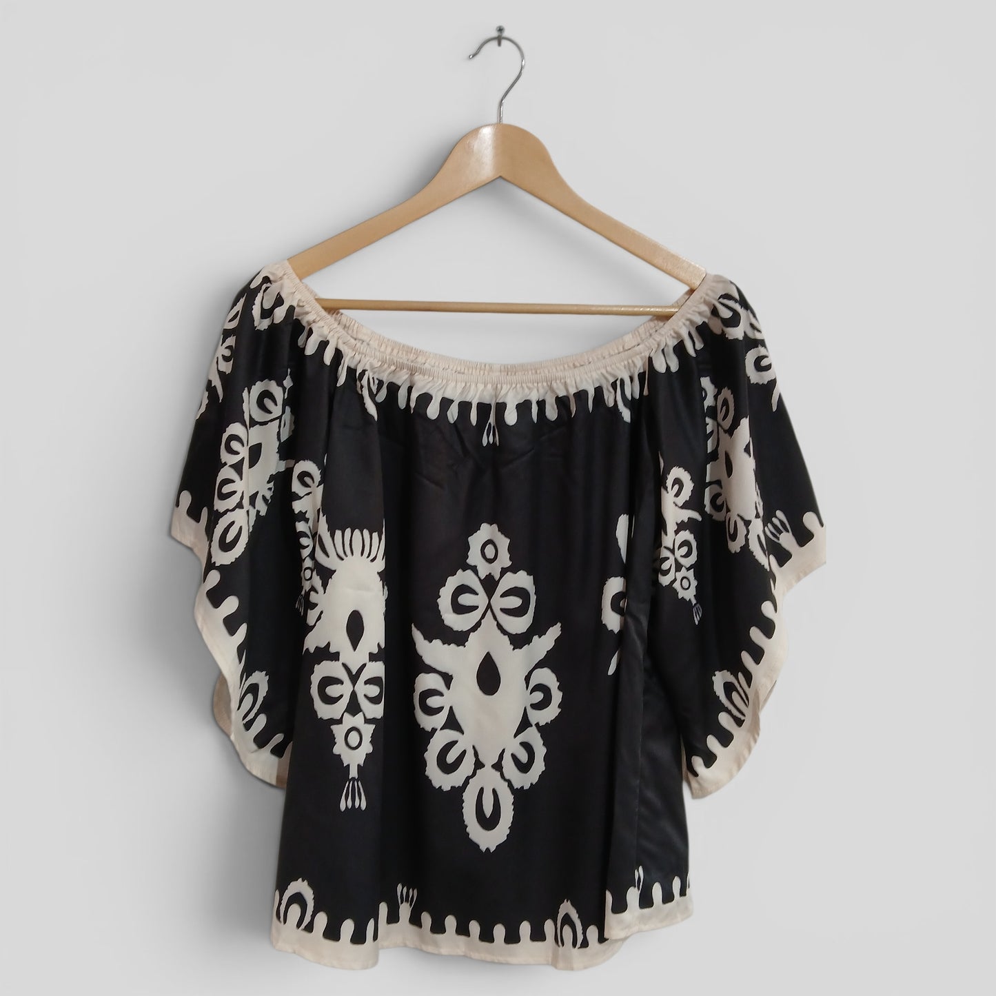 (1XL) Shein | BW Blouse