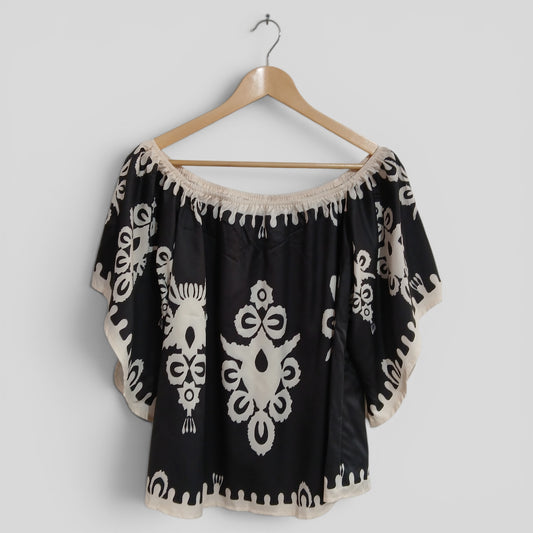 (1XL) Shein | BW Blouse
