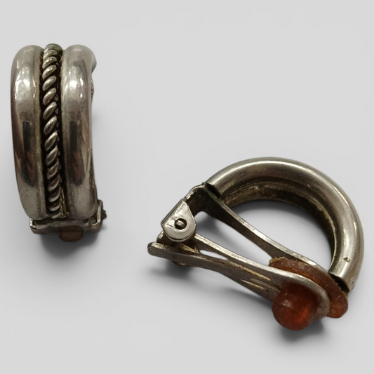 Clip On Earrings | Roped