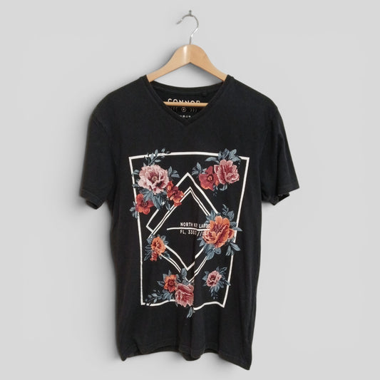(M) Connor | Tee