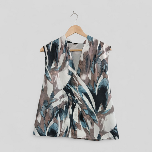 (L) Shein | Patterned V Blouse