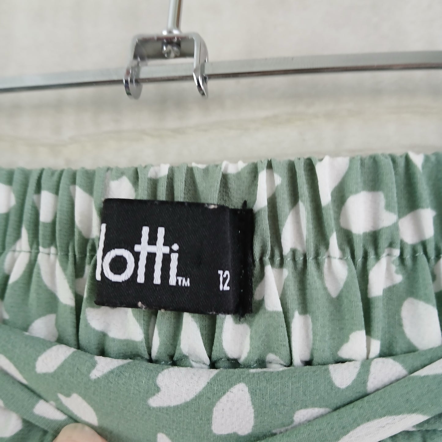 (12) Dotti Green White Dot patterned Maxi Skirt