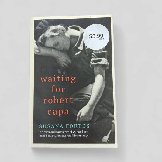 Waiting for Robert Capa by Susana Fortes