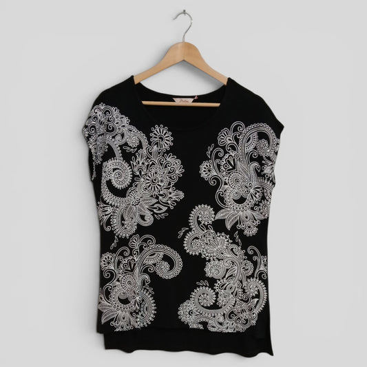 (12) Millers | Black White Paisley Blouse