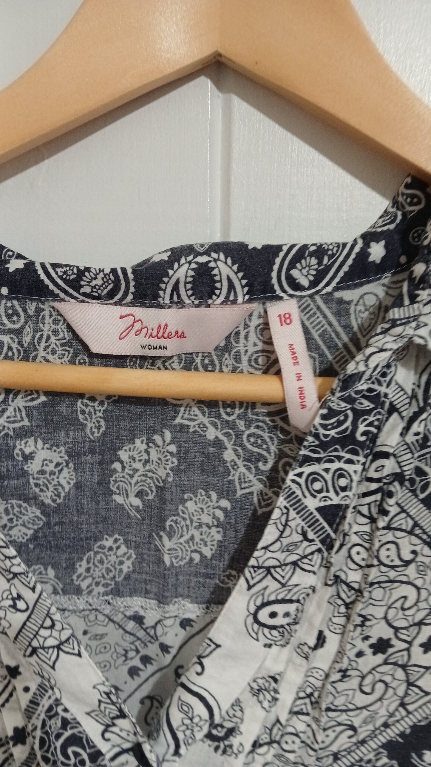 (18) Millers | Navy/White Blouse