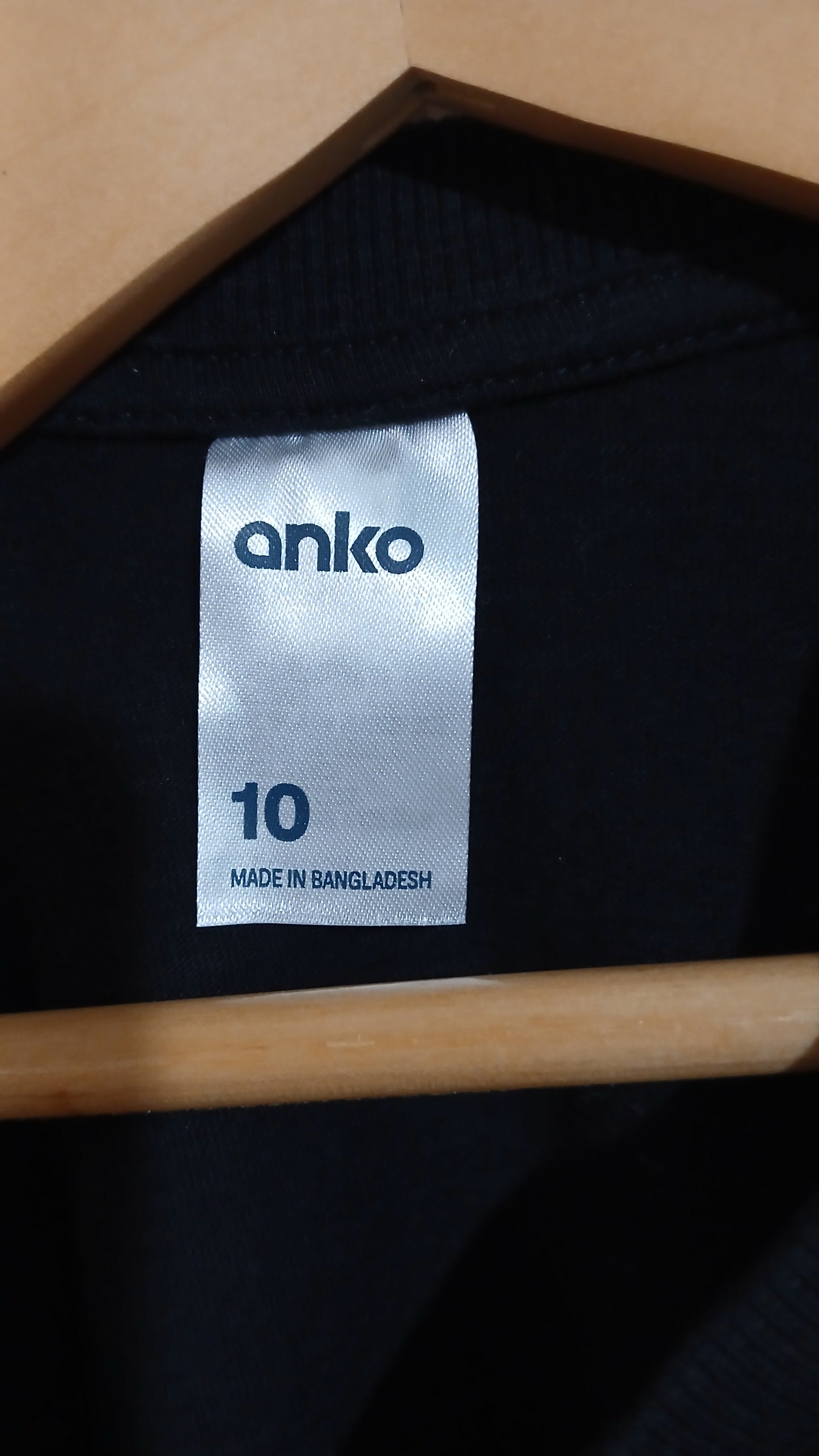 (10) Anko | Black Crop Tee