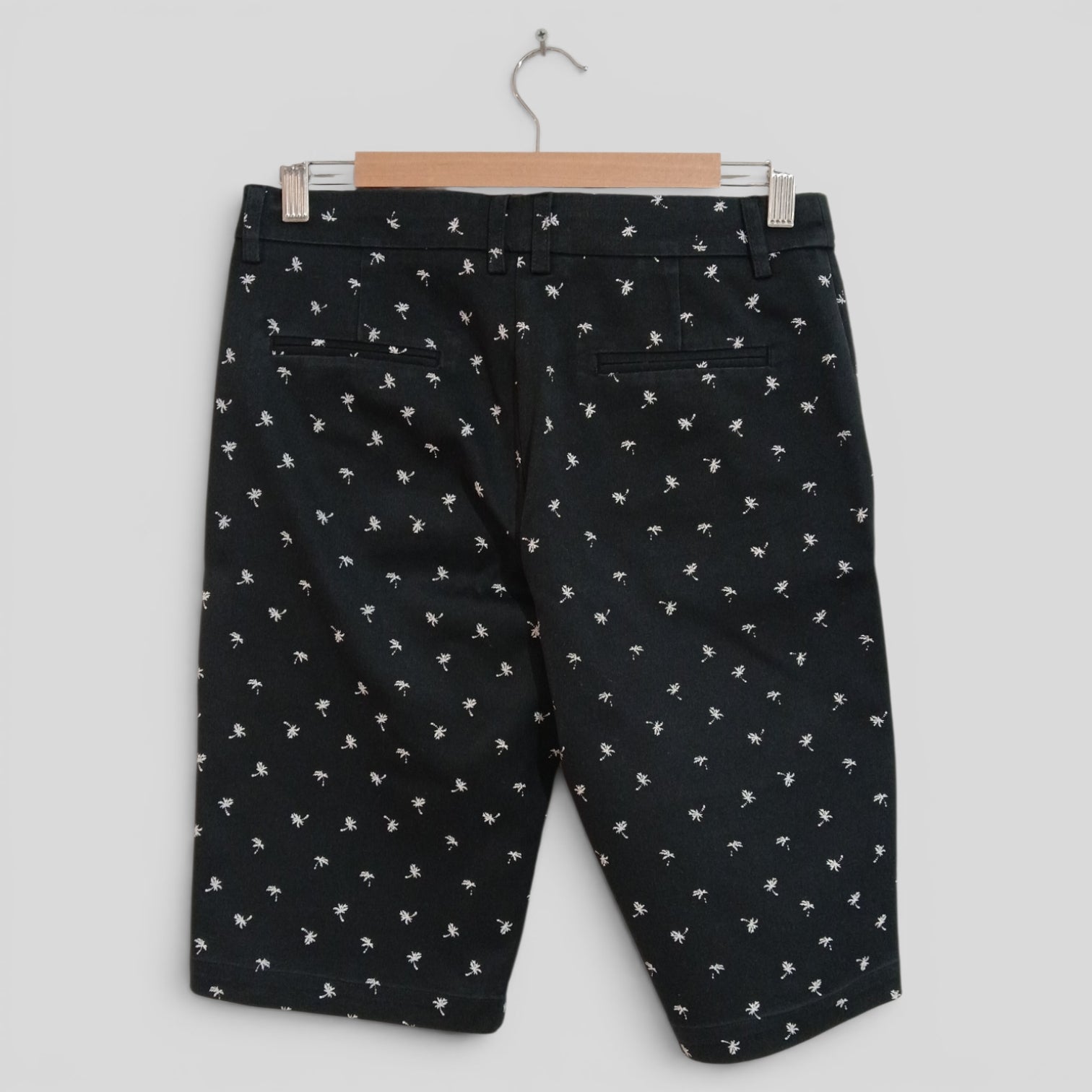 Image of (8) W Lane | Palm Shorts