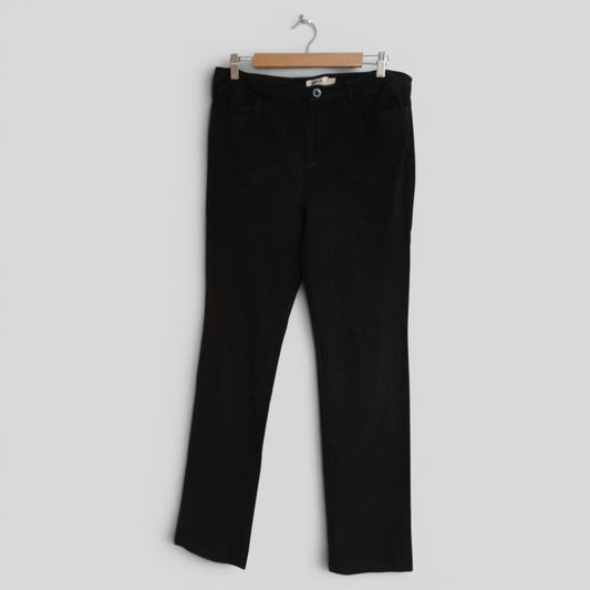 (14) Mela | Black Jeans