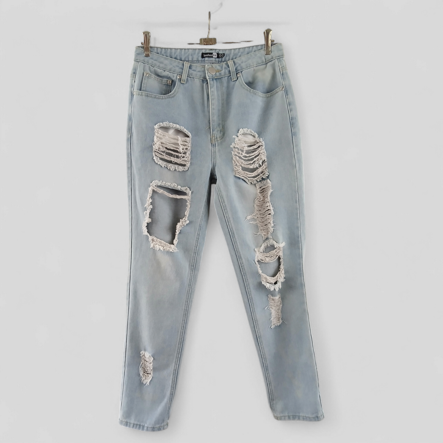 (12) Boohoo distressed jeans