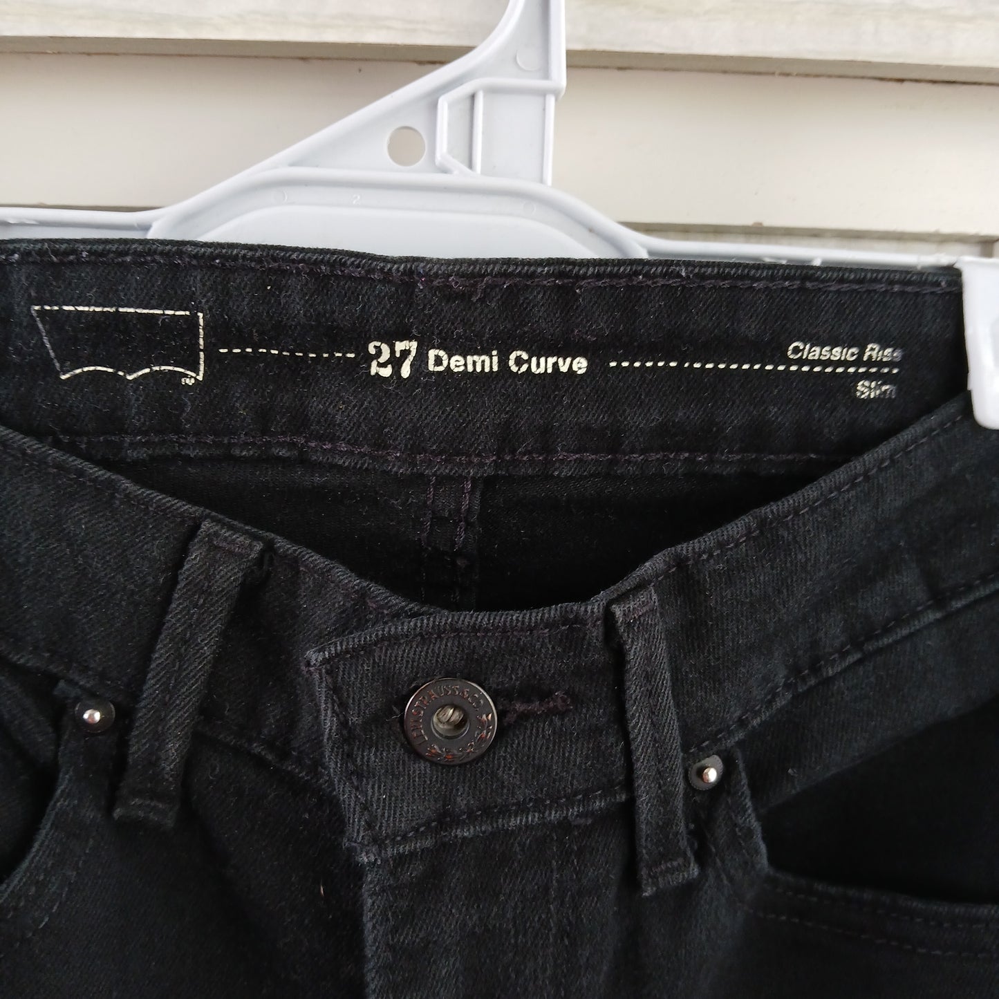 (27) Levi's Black Demi Curve Skinny Jeans