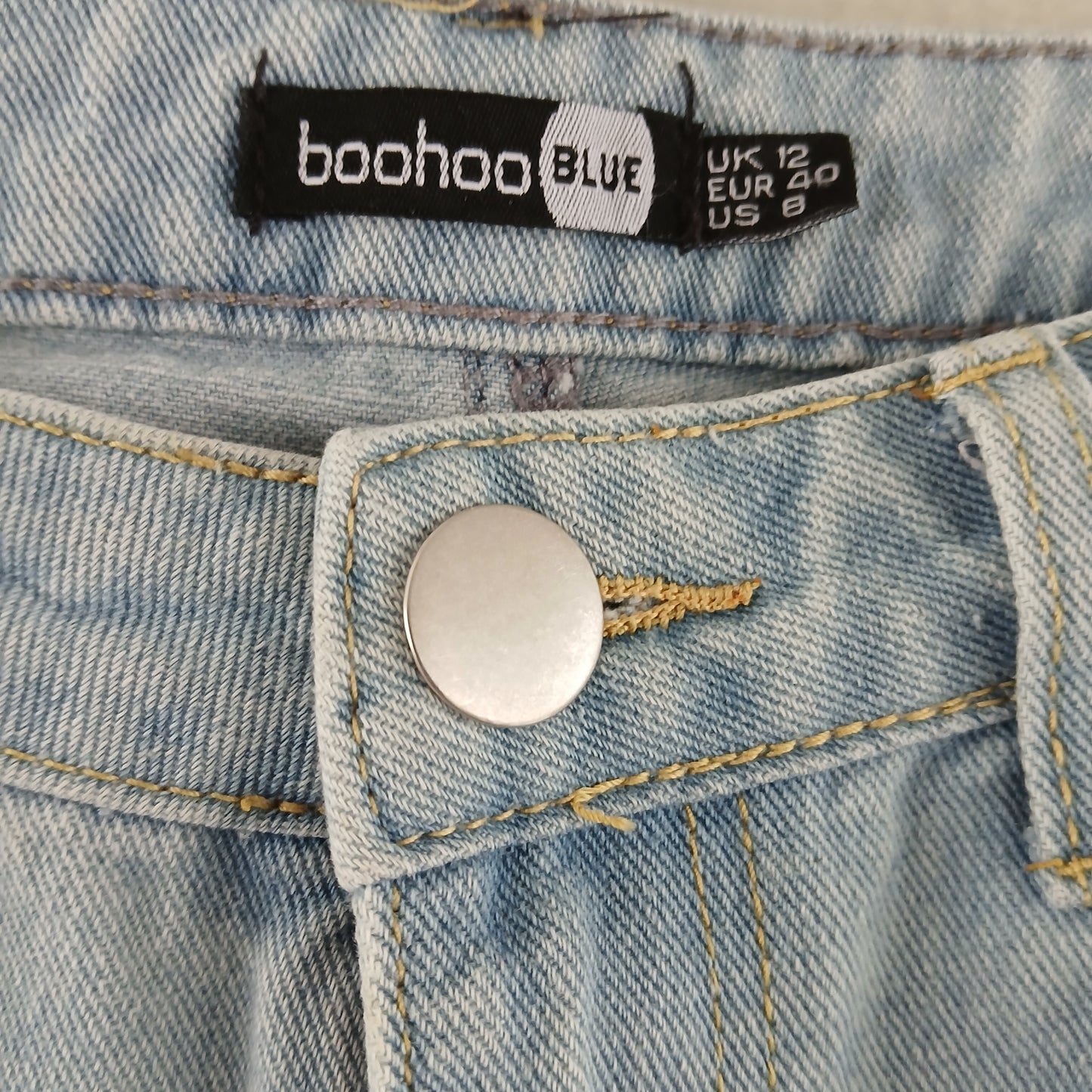 (12) Boohoo distressed jeans