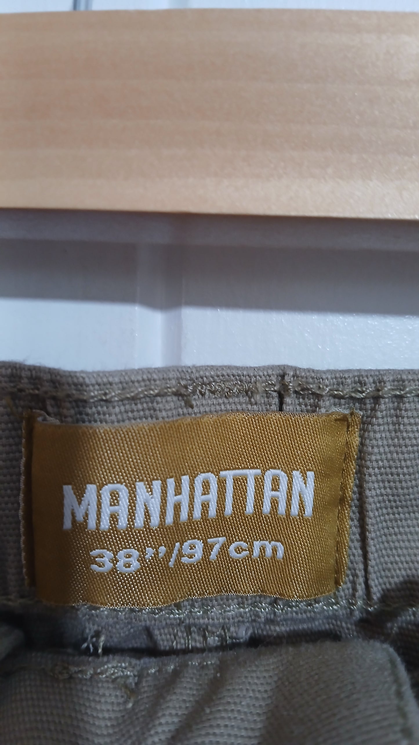 (38/97) Manhattan | Pants